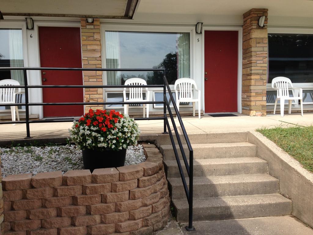 Indian Trail Motel Wisconsin Dells Eksteriør bilde