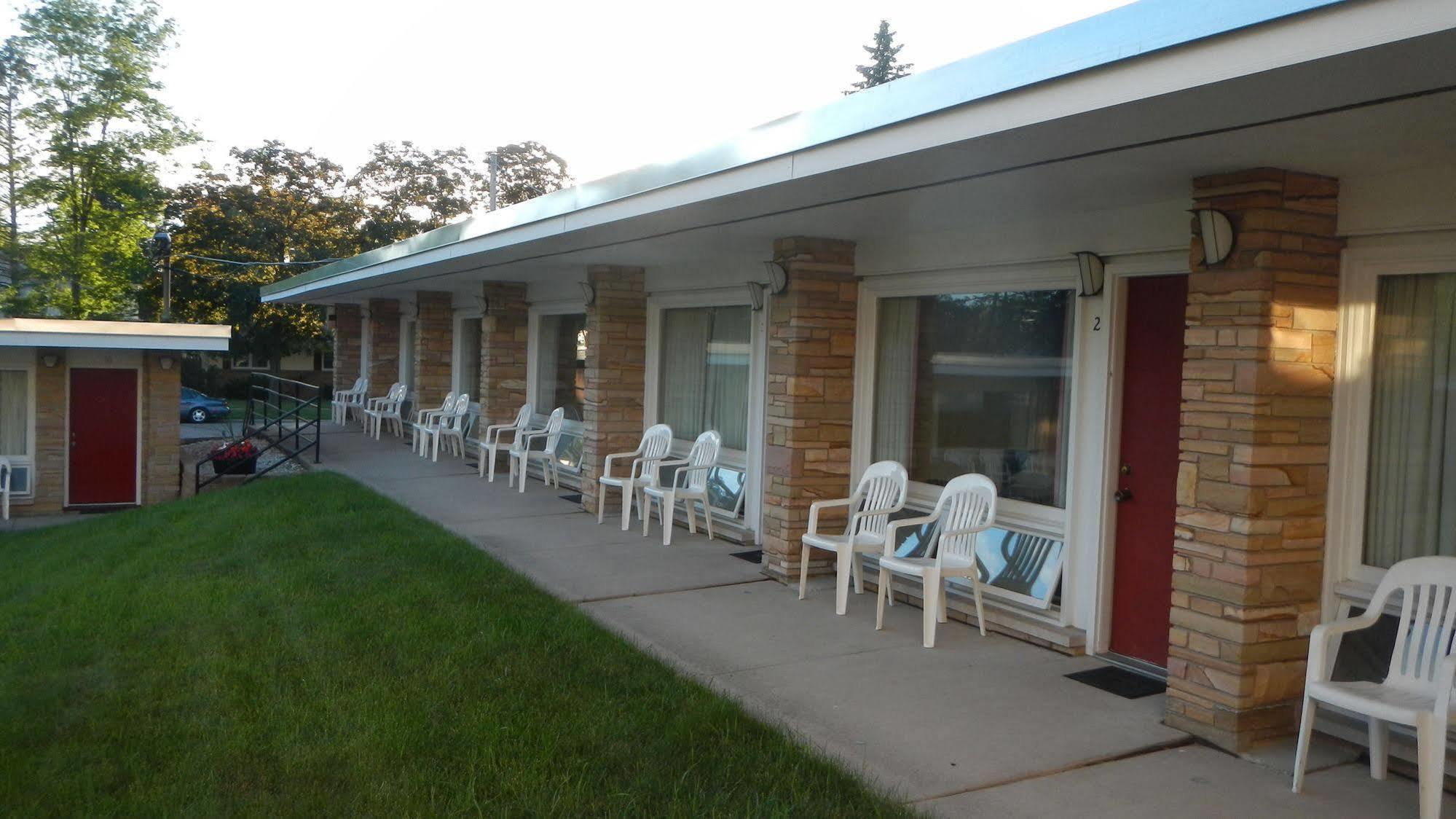Indian Trail Motel Wisconsin Dells Eksteriør bilde