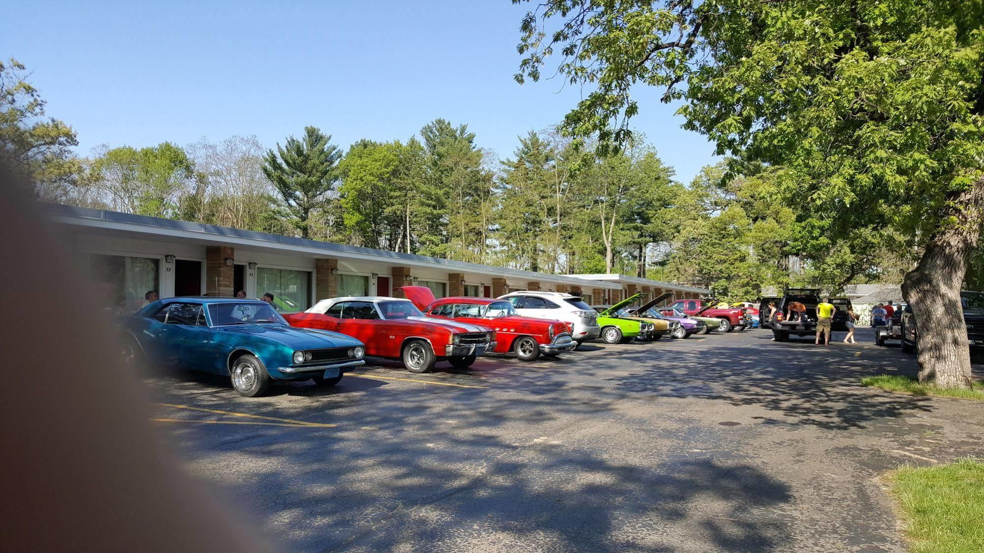 Indian Trail Motel Wisconsin Dells Eksteriør bilde