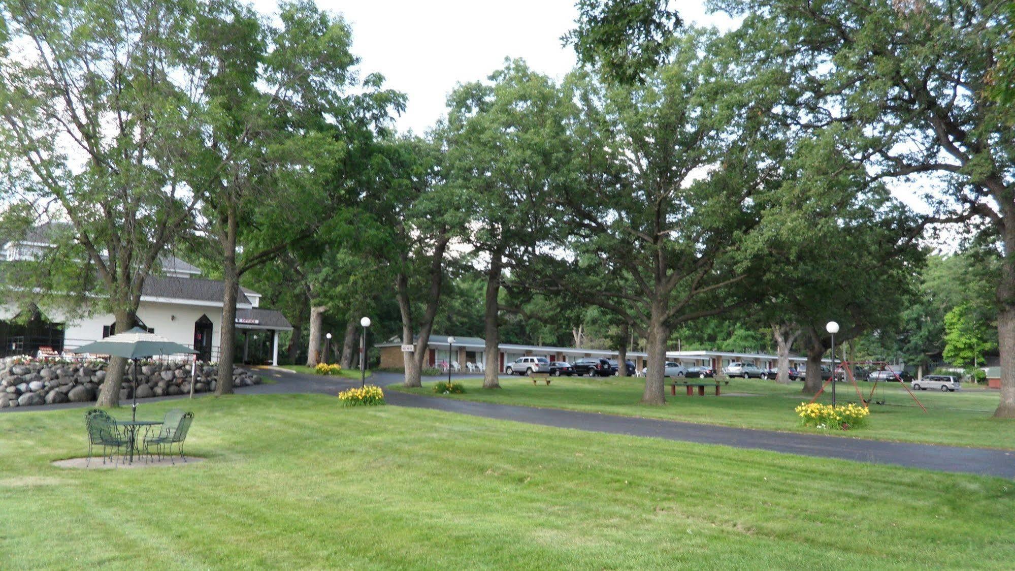 Indian Trail Motel Wisconsin Dells Eksteriør bilde