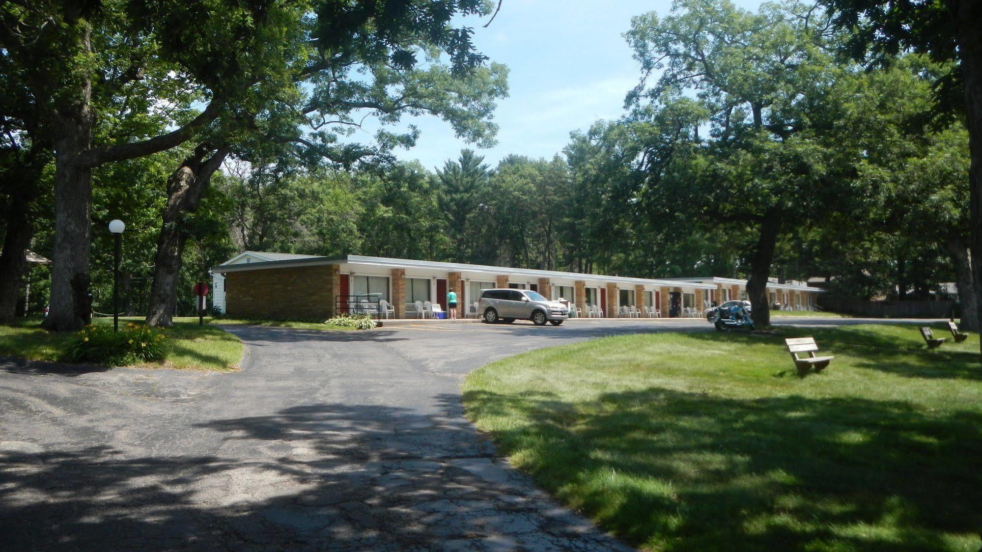 Indian Trail Motel Wisconsin Dells Eksteriør bilde